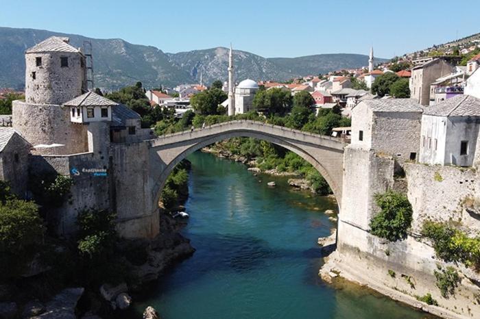 Aine Apartman - Old Bridge โมสตาร์ ภายนอก รูปภาพ